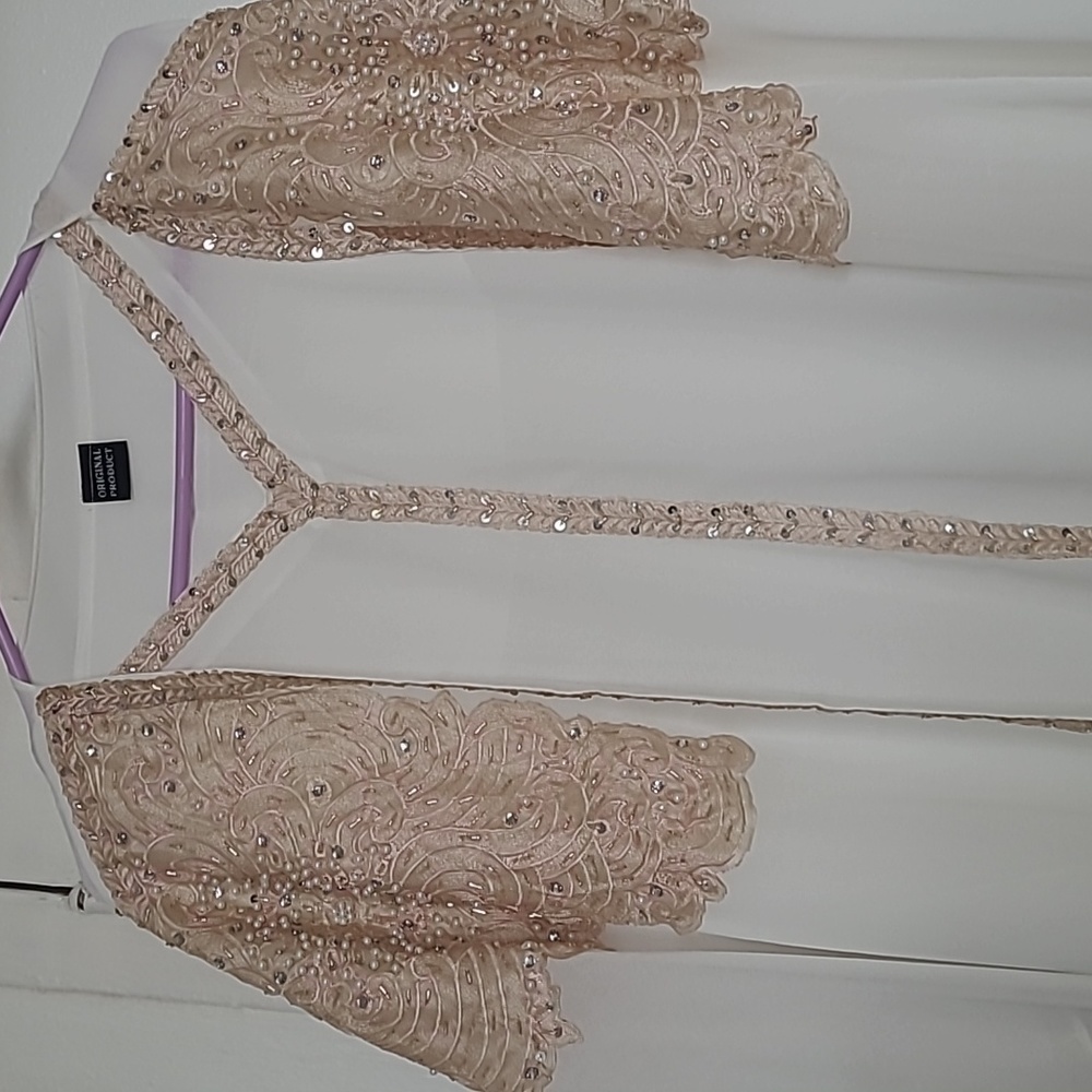 Arabic dress